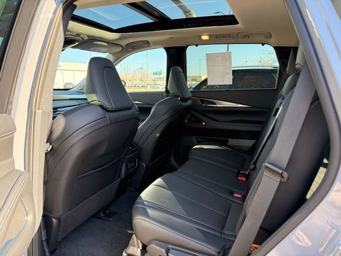 Used 2026 INFINITI QX60 Luxe w/ Cargo Package image 33