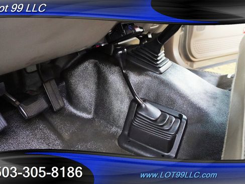 Used 2003 Ford F250 4x4 Regular Cab Super Duty image 22