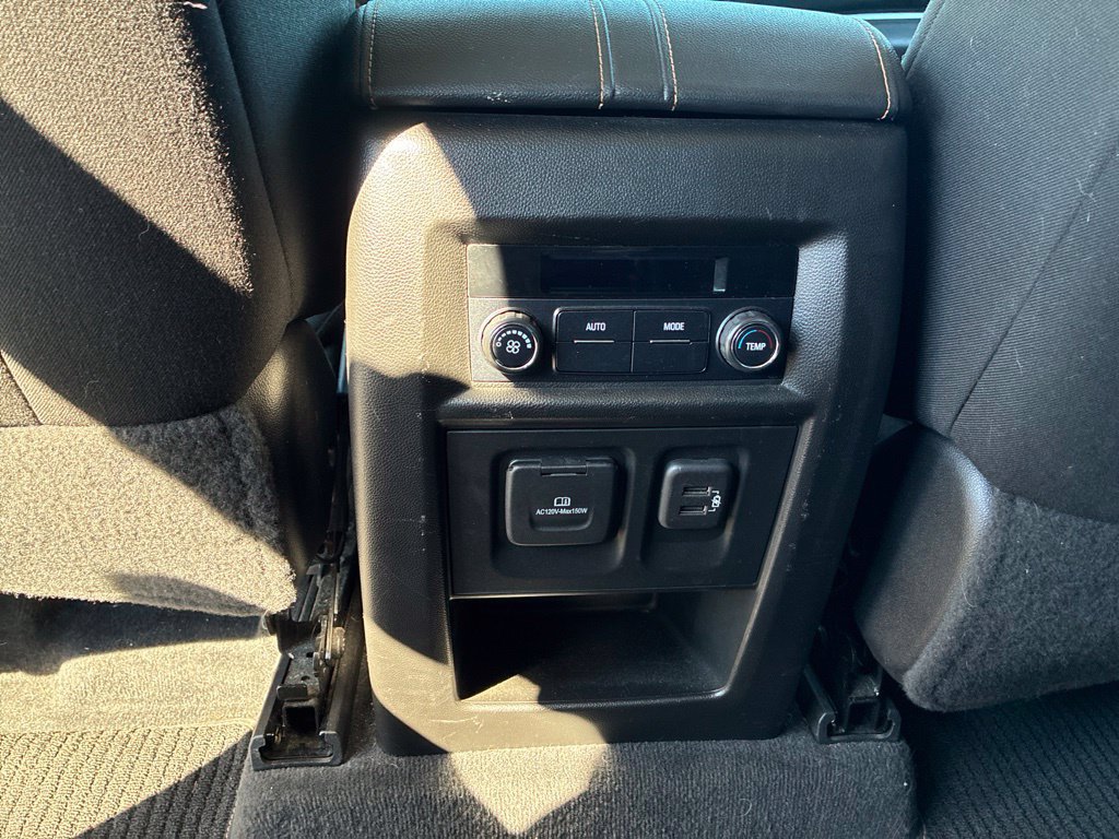 Used 2021 Chevrolet Traverse LT AWD/4WD image 18
