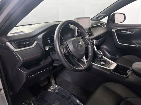 Used 2022 Toyota RAV4 XSE image 9