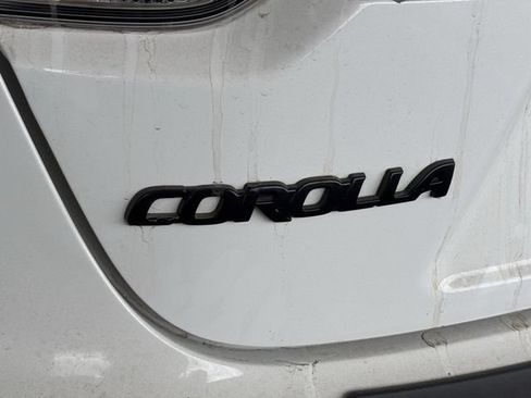 Used 2024 Toyota Corolla LE FWD image 10