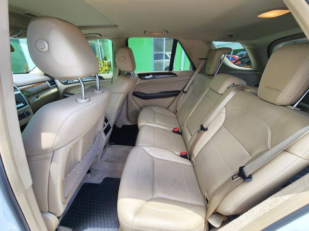 Used 2015 Mercedes-Benz ML 250 BlueTEC 4MATIC image 20