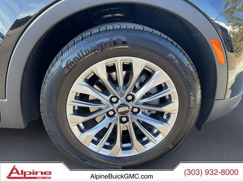 Used 2024 Cadillac XT4 Premium Luxury image 14