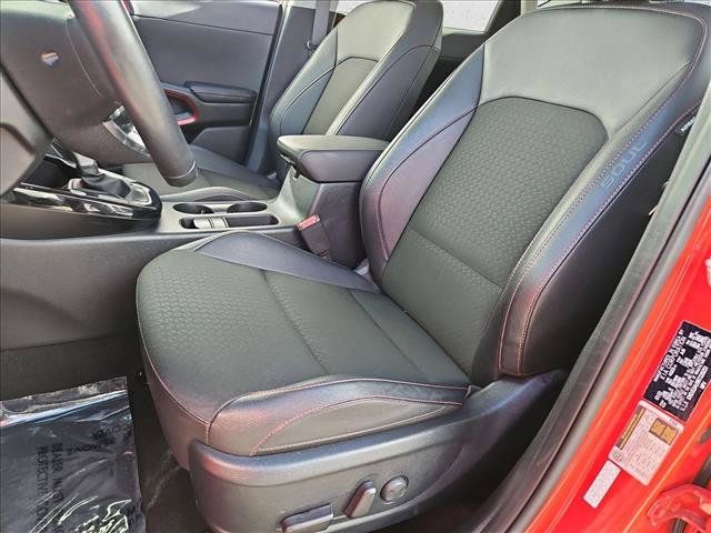 Used 2024 Kia Soul GT-Line w/ Option Group 020 FWD image 17