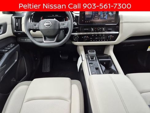 New 2026 Nissan Pathfinder SL w/ SL Premium Package FWD image 14
