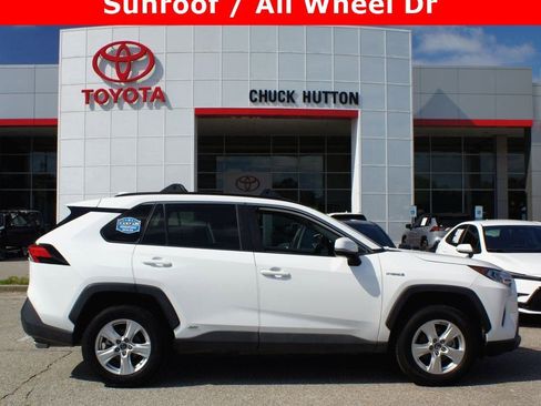 Used 2019 Toyota RAV4 XLE image 1