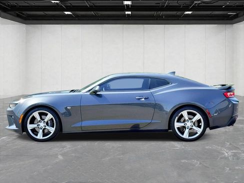 Used 2016 Chevrolet Camaro SS RWD image 8