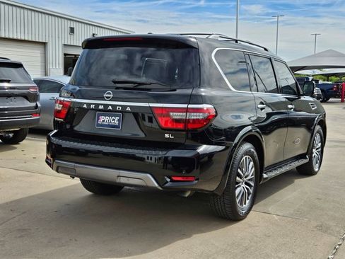 Used 2023 Nissan Armada SL w/ Captain's Chairs Package image 5