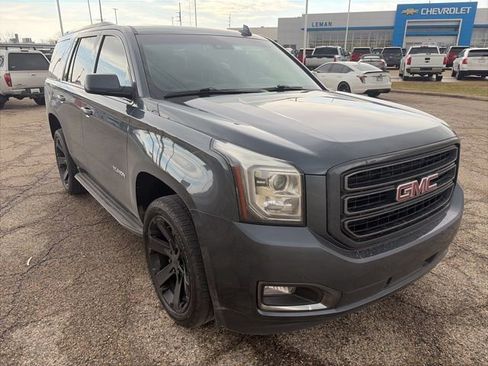 Used 2019 GMC Yukon SLT w/ Graphite Performance Edition image 2