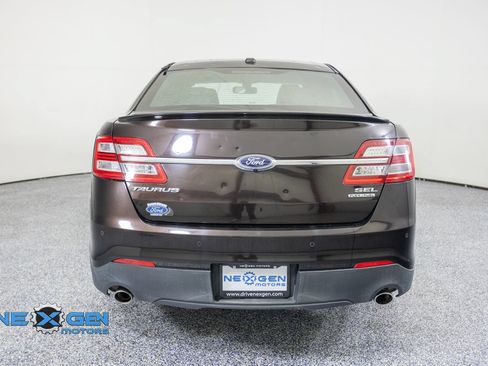 Used 2013 Ford Taurus SEL FWD image 6