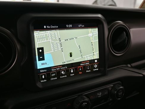 Used 2022 Jeep Wrangler Unlimited Sport image 19