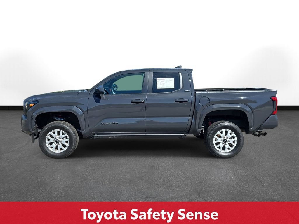 Certified 2025 Toyota Tacoma SR5 AWD/4WD image 10