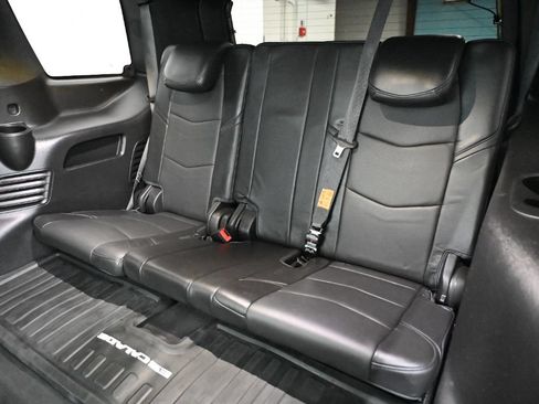 Used 2018 Cadillac Escalade Platinum AWD/4WD image 45