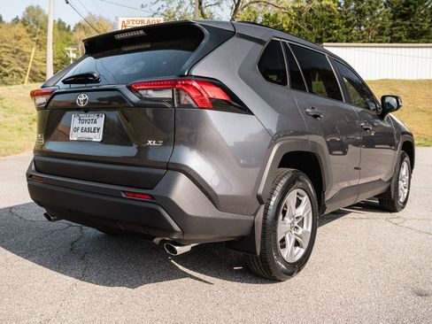 Used 2024 Toyota RAV4 XLE w/ Convenience Package image 8