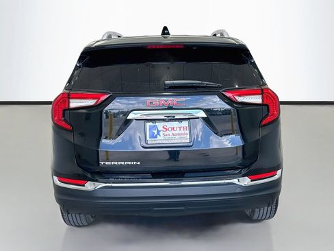 Used 2023 GMC Terrain SLT FWD image 7