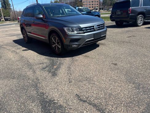 Used 2018 Volkswagen Tiguan SEL w/ 3rd Row Seat Package image 30
