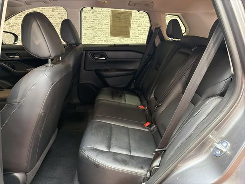Used 2024 Nissan Rogue SL w/ SL Premium Package FWD image 14