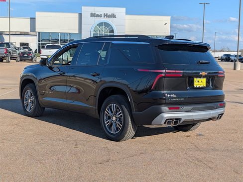 New 2026 Chevrolet Traverse LT w/ Enhanced Driving Package image 6