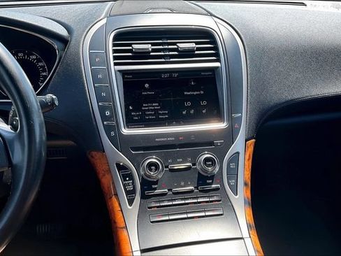 Used 2016 Lincoln MKX Select w/ Select Plus Package AWD/4WD image 15