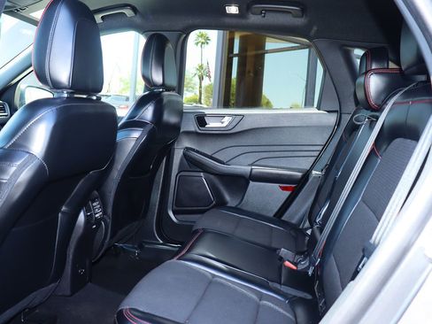 Used 2023 Ford Escape ST-Line image 31