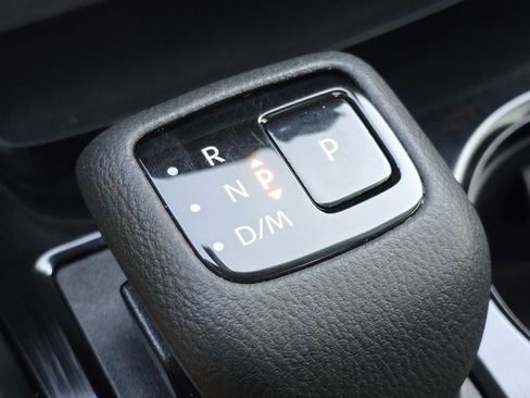 Used 2023 Nissan Rogue SL w/ SL Premium Package image 29