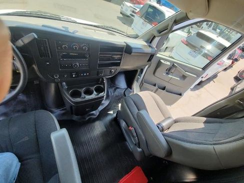 Used 2024 Chevrolet Express 2500 w/ Driver Convenience Package RWD image 18