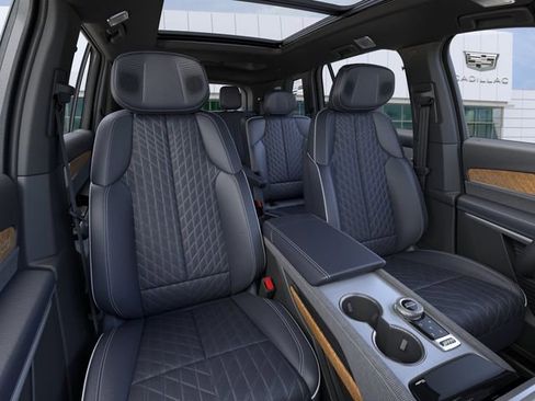 New 2026 Cadillac Vistiq Premium Luxury AWD/4WD image 16