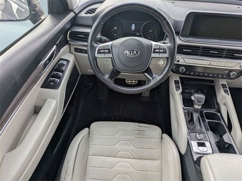 Used 2020 Kia Telluride SX w/ SX Prestige Package image 18