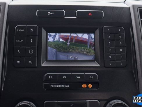 Used 2020 Ford F450 XL w/ Power Equipment Group image 28