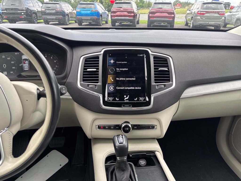 Used 2022 Volvo XC90 T5 Momentum AWD/4WD image 25