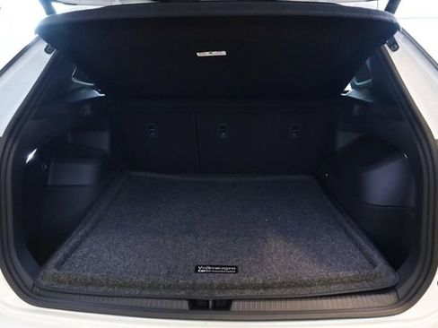 New 2026 Volkswagen Tiguan SEL R-Line image 6