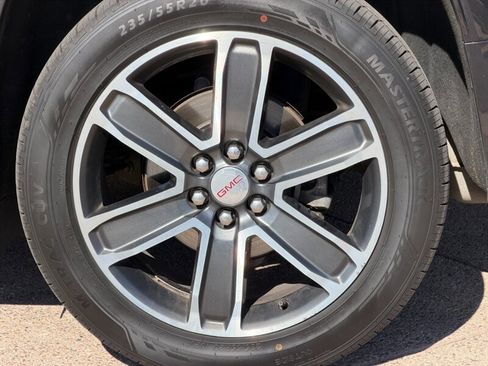 Used 2019 GMC Acadia Denali image 35