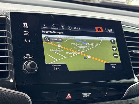 Certified 2024 Honda Passport TrailSport image 29