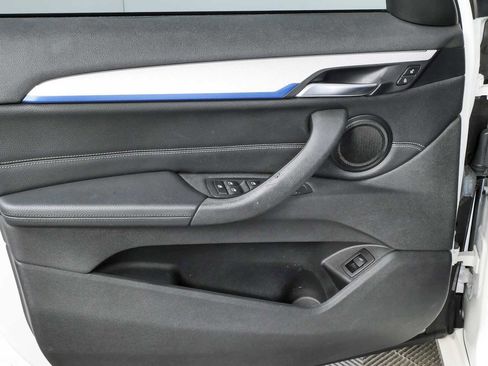 Used 2018 BMW X1 xDrive28i w/ M Sport Package AWD/4WD image 6