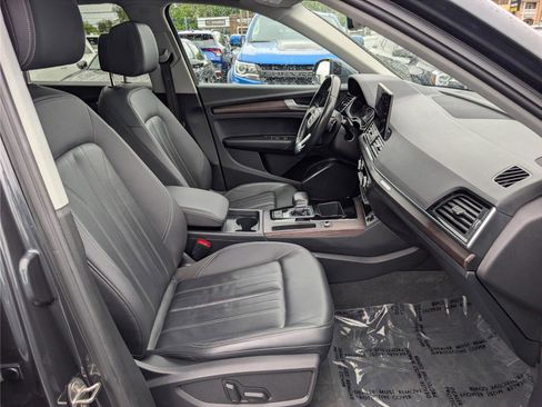 Used 2023 Audi Q5 2.0T Premium w/ Convenience Package AWD/4WD image 11