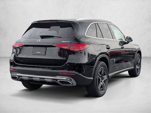New 2026 Mercedes-Benz GLC 300 4MATIC image 2