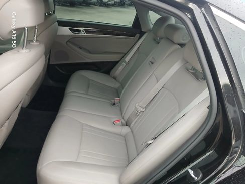 Used 2018 Genesis G80 3.8 RWD image 13