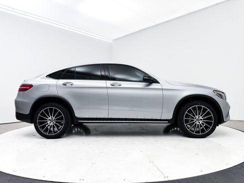 Used 2019 Mercedes-Benz GLC 300 4MATIC Coupe image 40