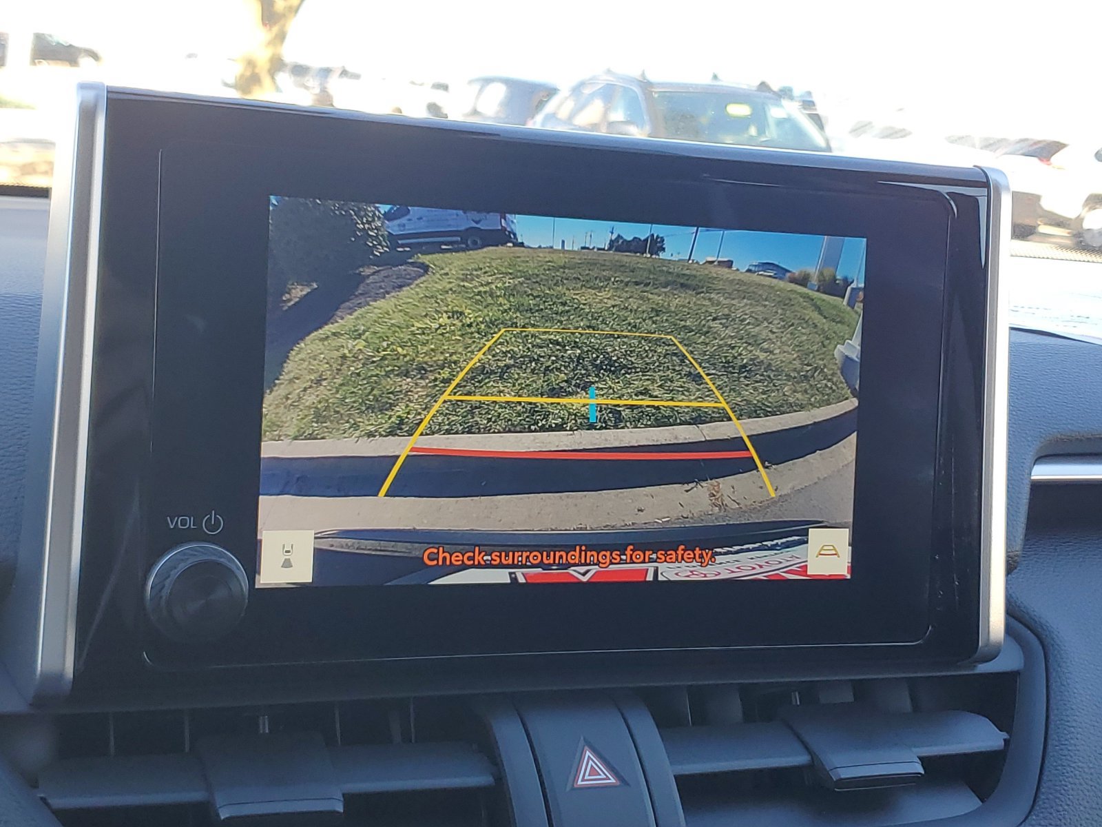 Used 2025 Toyota RAV4 LE AWD/4WD image 27