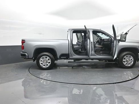 Used 2024 Chevrolet Silverado 2500 High Country w/ High Country Premium Package AWD/4WD image 46