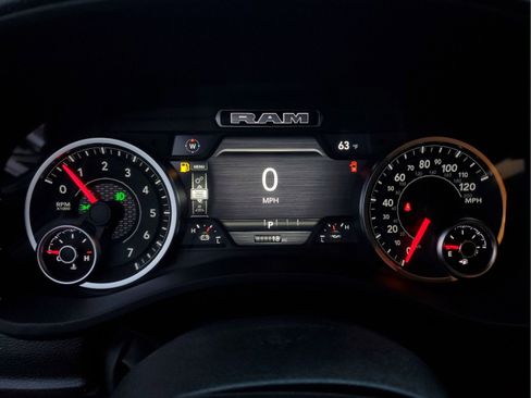 Certified 2026 RAM 1500 Express AWD/4WD image 28