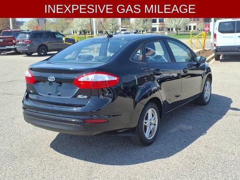 Used 2018 Ford Fiesta SE FWD image 5