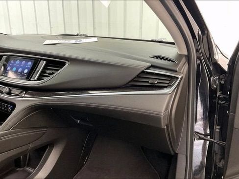 Certified 2021 Buick Enclave Avenir w/ Avenir Technology Package AWD/4WD image 18