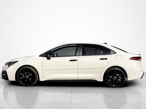 Certified 2022 Toyota Corolla SE FWD image 2