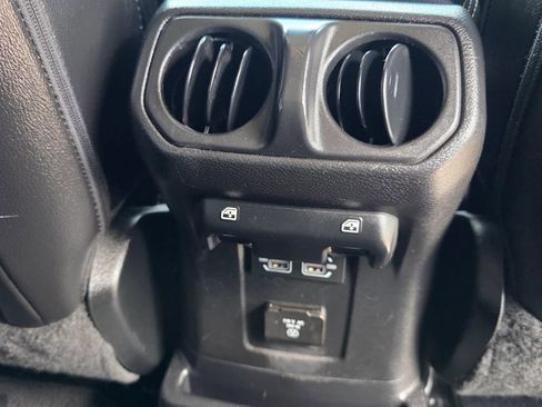 Used 2021 Jeep Wrangler Unlimited Sahara w/ Cold Weather Group AWD/4WD image 15