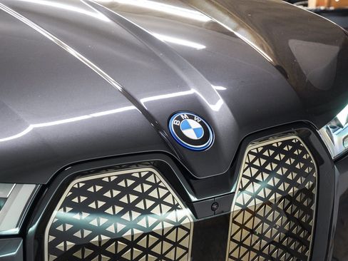 Used 2024 BMW iX M60 AWD/4WD image 9