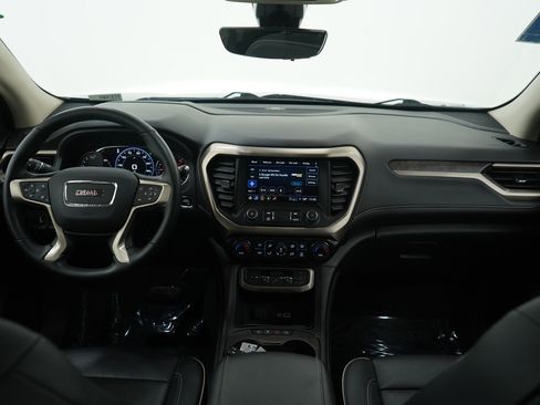 Used 2023 GMC Acadia Denali image 13