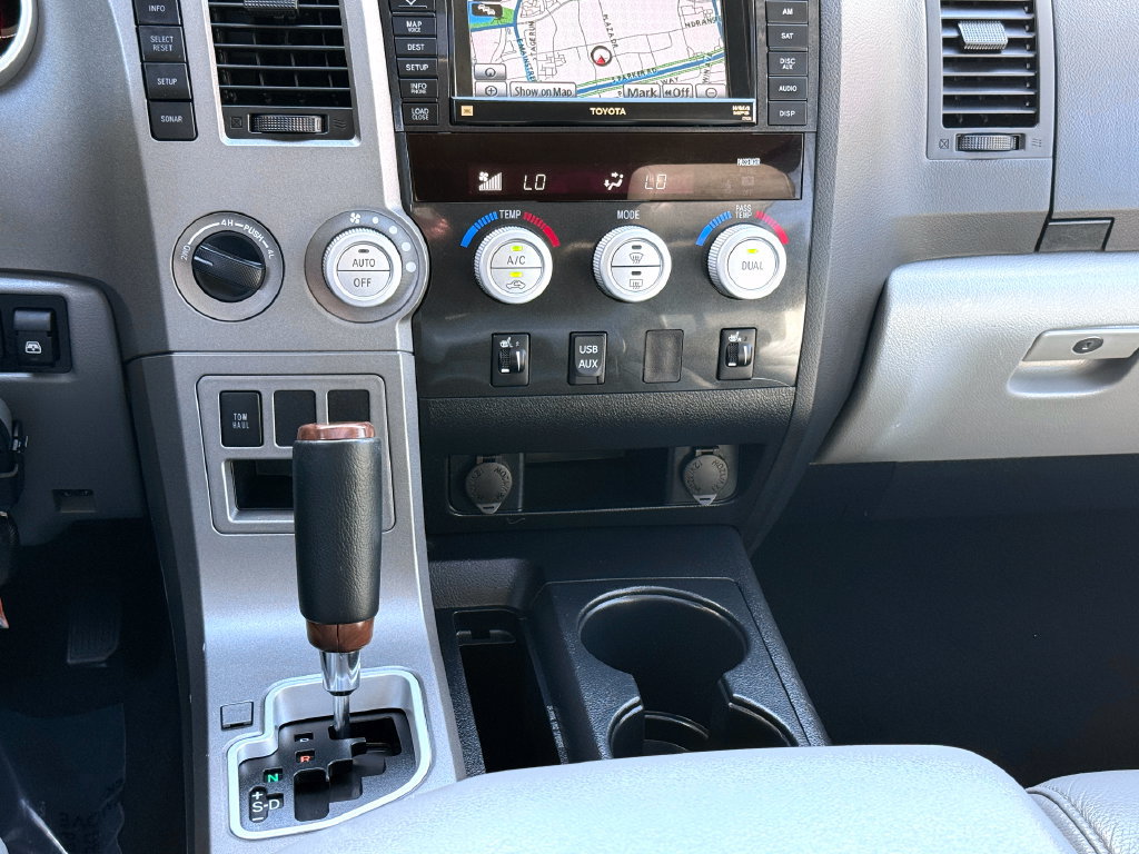 Used 2012 Toyota Tundra Limited w/ Memory Pkg AWD/4WD image 32