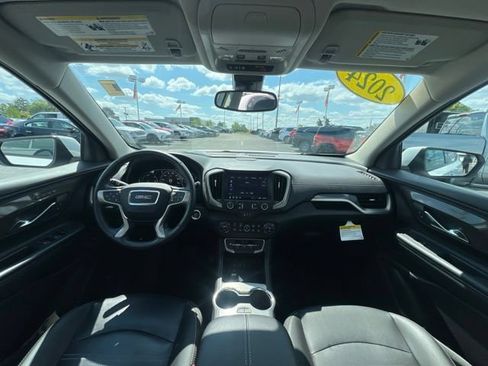 Used 2024 GMC Terrain Denali w/ Denali Premium Package AWD/4WD image 20