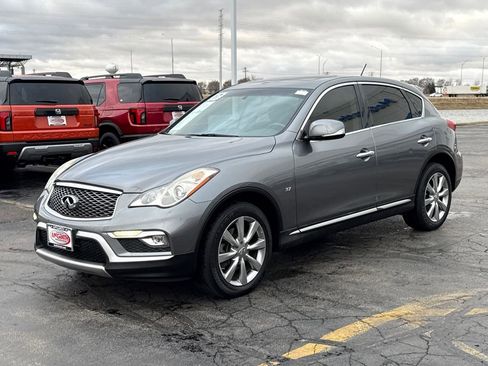 Used 2017 INFINITI QX50 2WD image 7